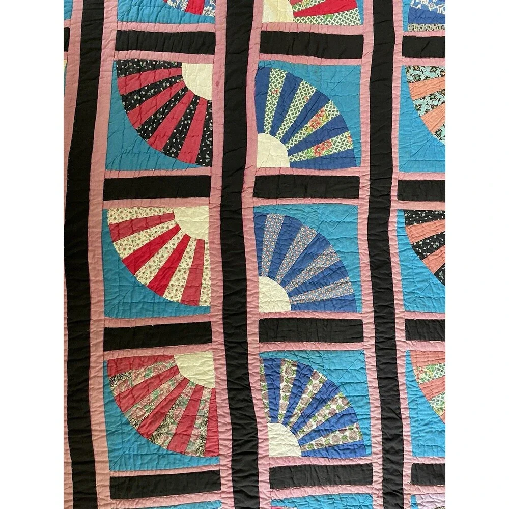 Vintage Grandmother’s Fan Hand Sewn Patchwork Quilt 75”x60”